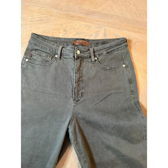 Judy Blue high-waisted, tummy control, cropped wide-leg jeans green size 11/30 - Picture 4 of 8